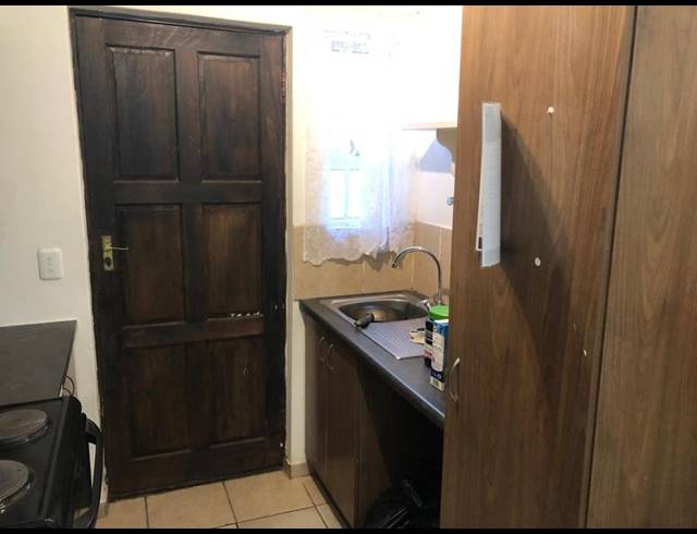 2 BEDROOM PROPERTY TO RENT IN KINGSWOOD